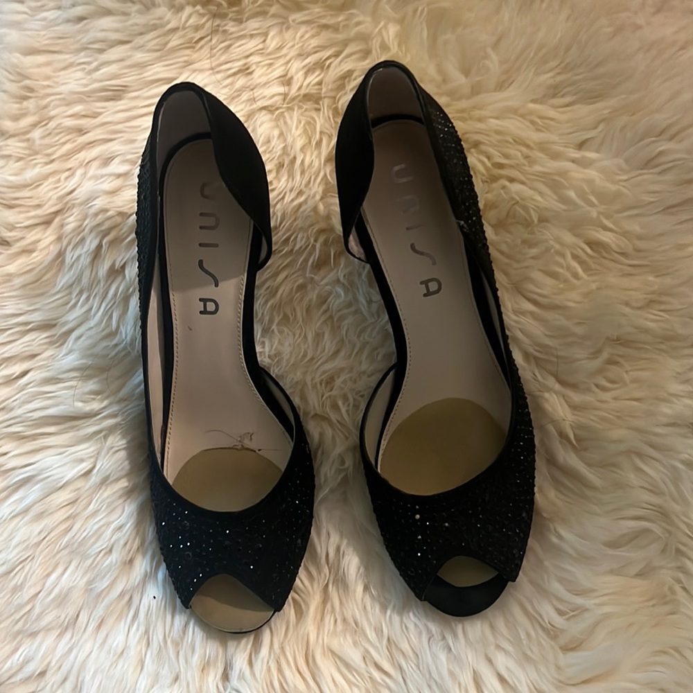 Unisa dress shoes